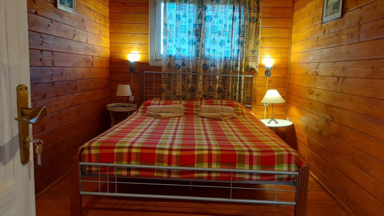 Villa Evenos Of 3 Bedrooms - Irida Country House Of 2 Bedrooms With Private Pools 엘라포니시 외부 사진